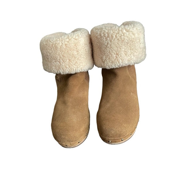 Ugg Lynnea Clog Boots Tan Suede Sheepskin Lined Fold Over Cuff Size 7 - Picture 2 of 11